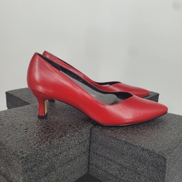 Ros Hommerson Shoe Women 11 M Red Heels - Picture 10 of 15